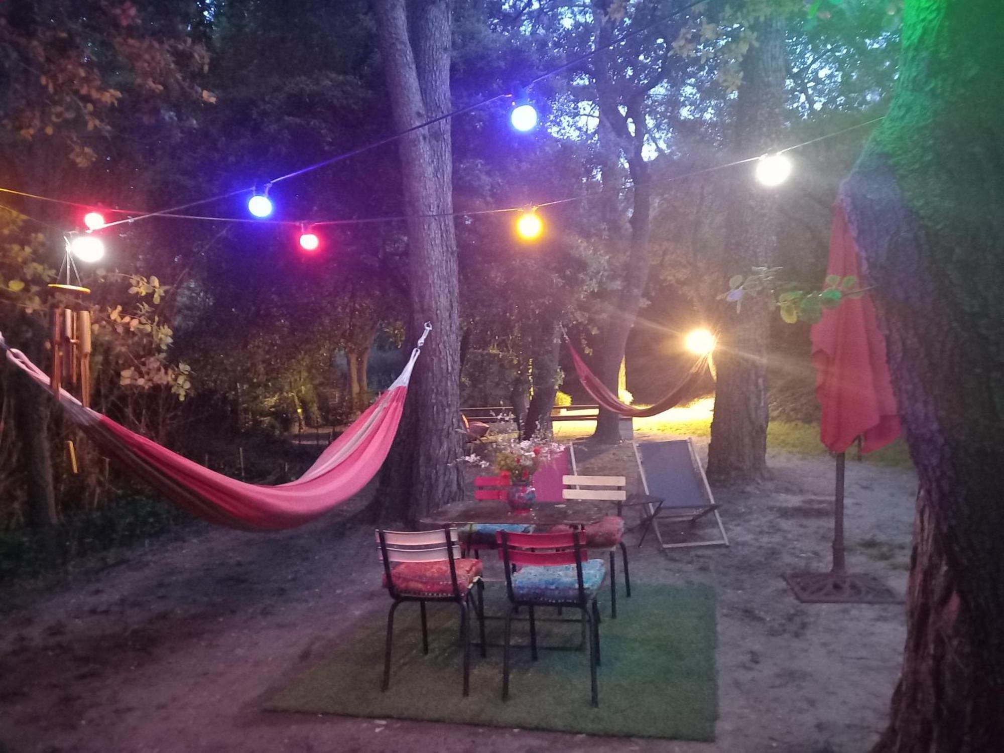 La Roulotte Du Petit Paradis Luxe tent Saint-Rémy-de-Provence
