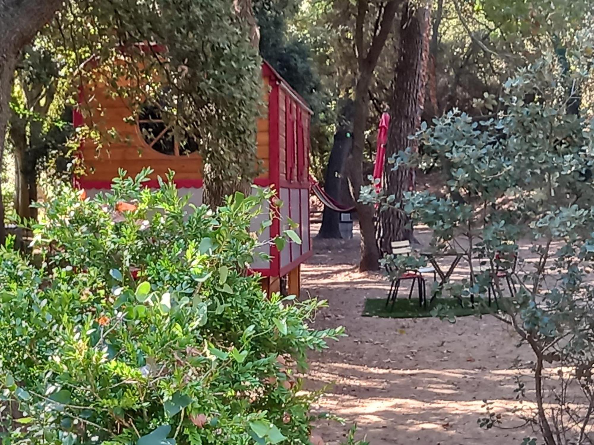 La Roulotte Du Petit Paradis Luxe tent